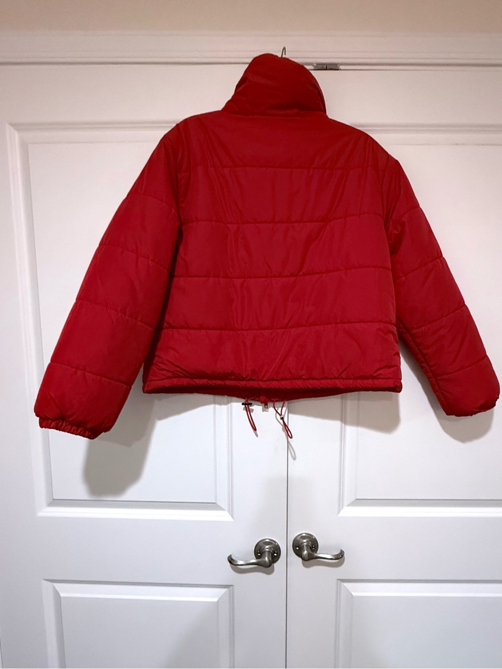 Forever 21 Women’s Red Puffer Jacket - Picture 4 of 6